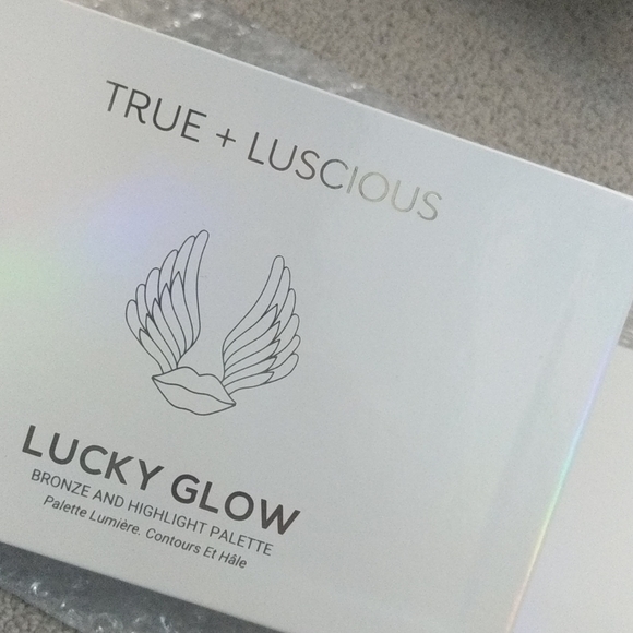 💝NEW💝Lucky glow bronze and highlight palette - Picture 2 of 4